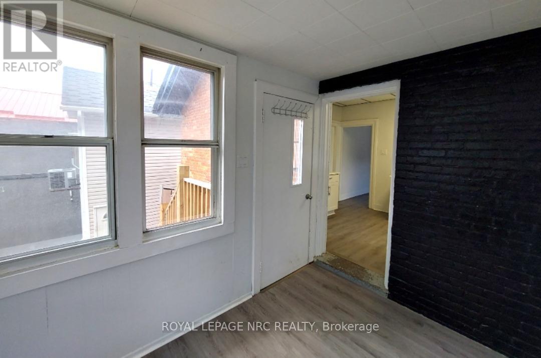 130 Main Street E, Port Colborne, Ontario  L3K 1S5 - Photo 3 - X12673414