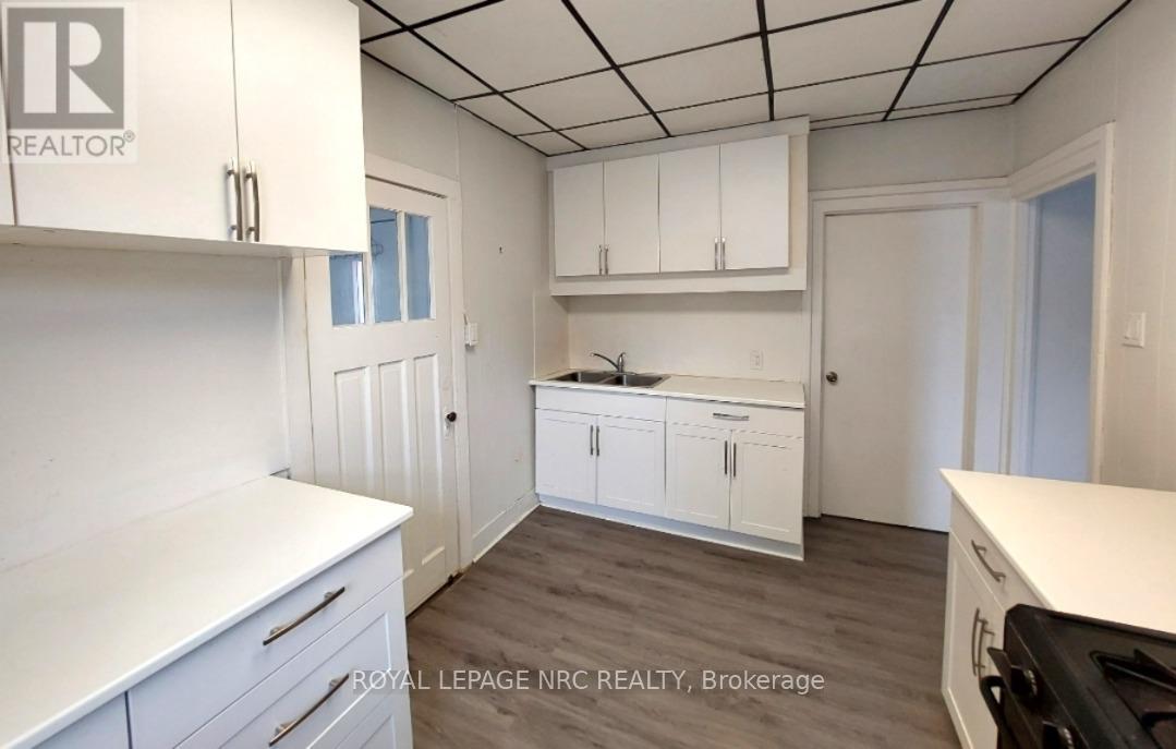 130 Main Street E, Port Colborne, Ontario  L3K 1S5 - Photo 4 - X12673414