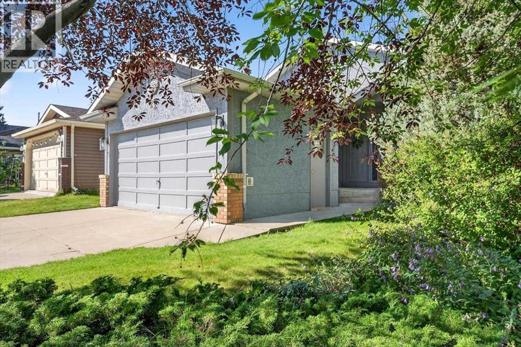 22 Shawinigan Rise Sw, Calgary, Alberta  T2Y 1Z6 - Photo 2 - A2277714