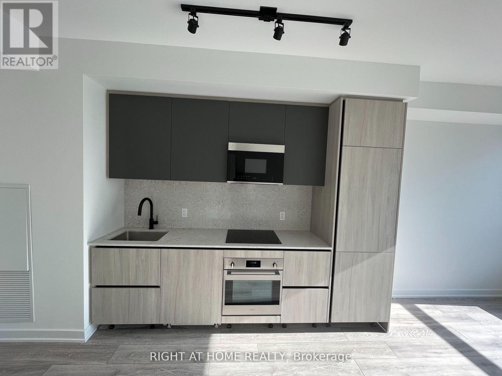 2608 - 108 Peter Street, Toronto, Ontario  M5V 2G7 - Photo 4 - C12684804