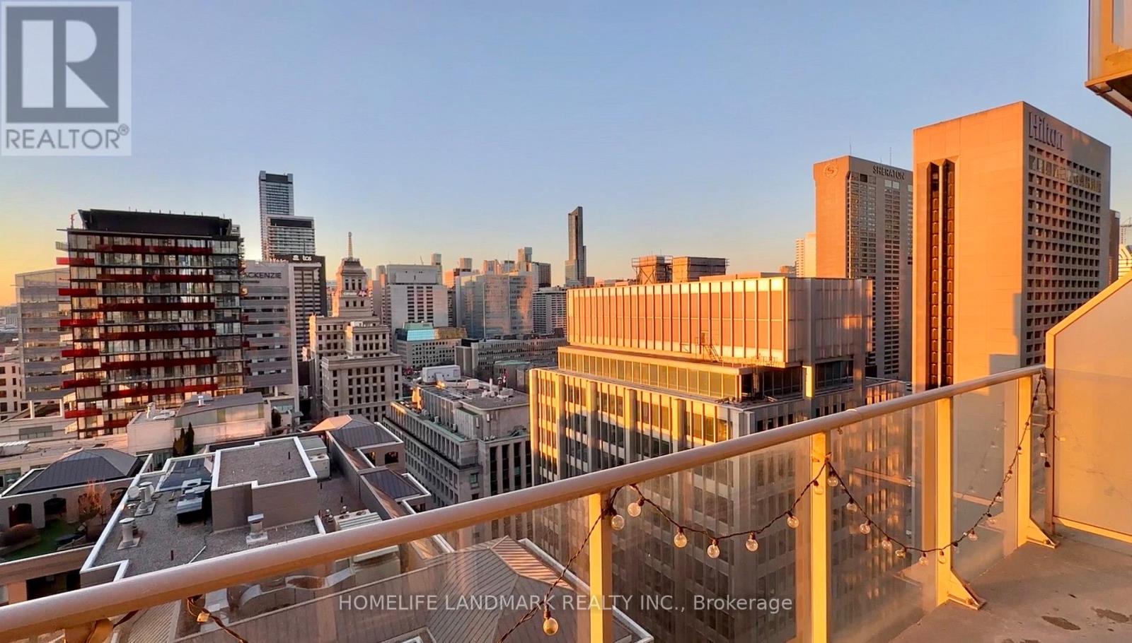 2206 - 126 Simcoe Street, Toronto, Ontario  M5H 4E6 - Photo 9 - C12684810