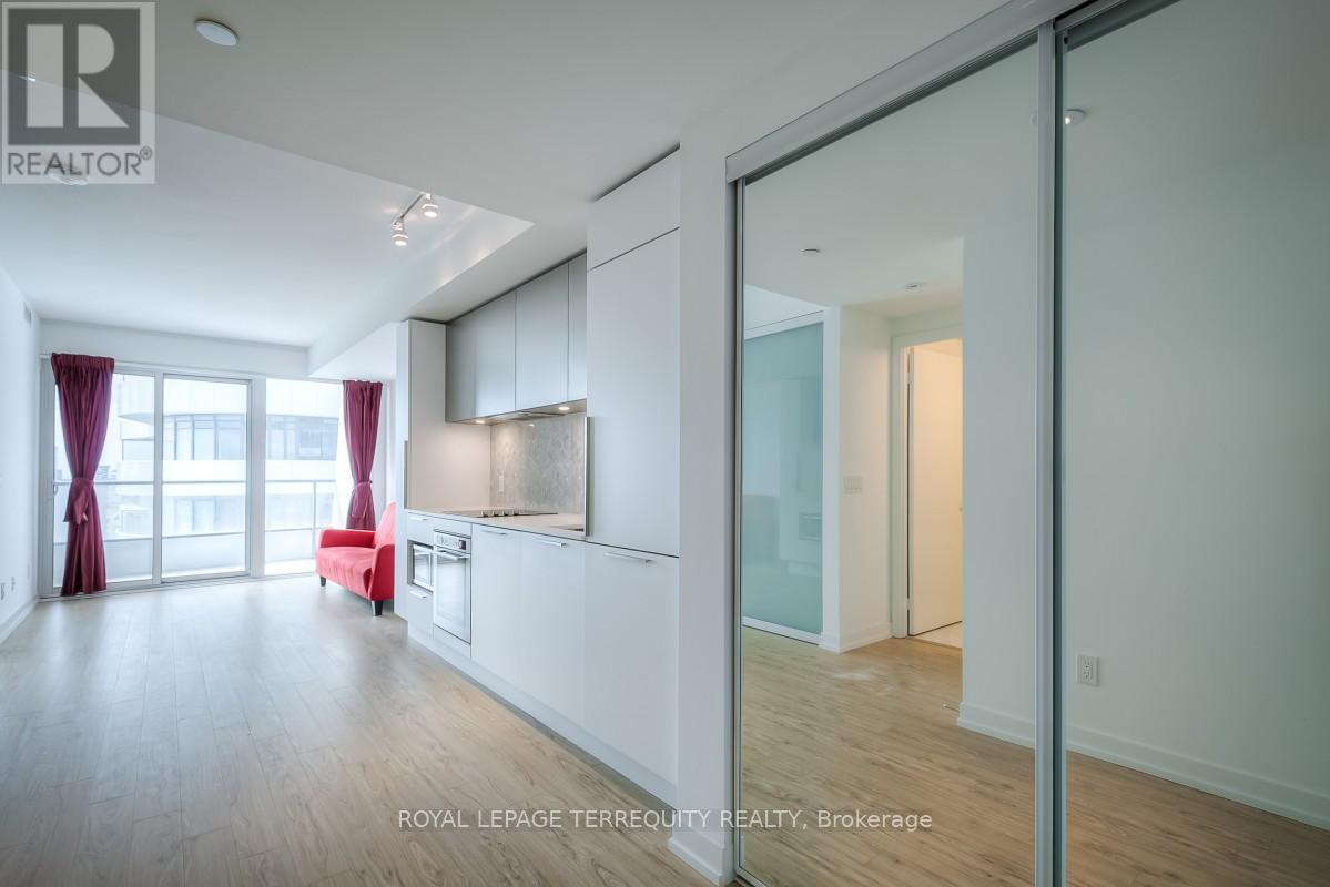 2701 - 85 Wood Street, Toronto, Ontario  M4Y 0E8 - Photo 1 - C12684822