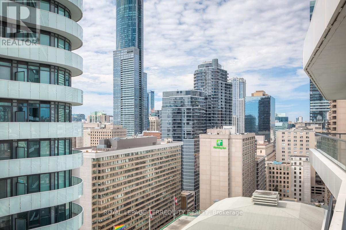 2701 - 85 Wood Street, Toronto, Ontario  M4Y 0E8 - Photo 20 - C12684822