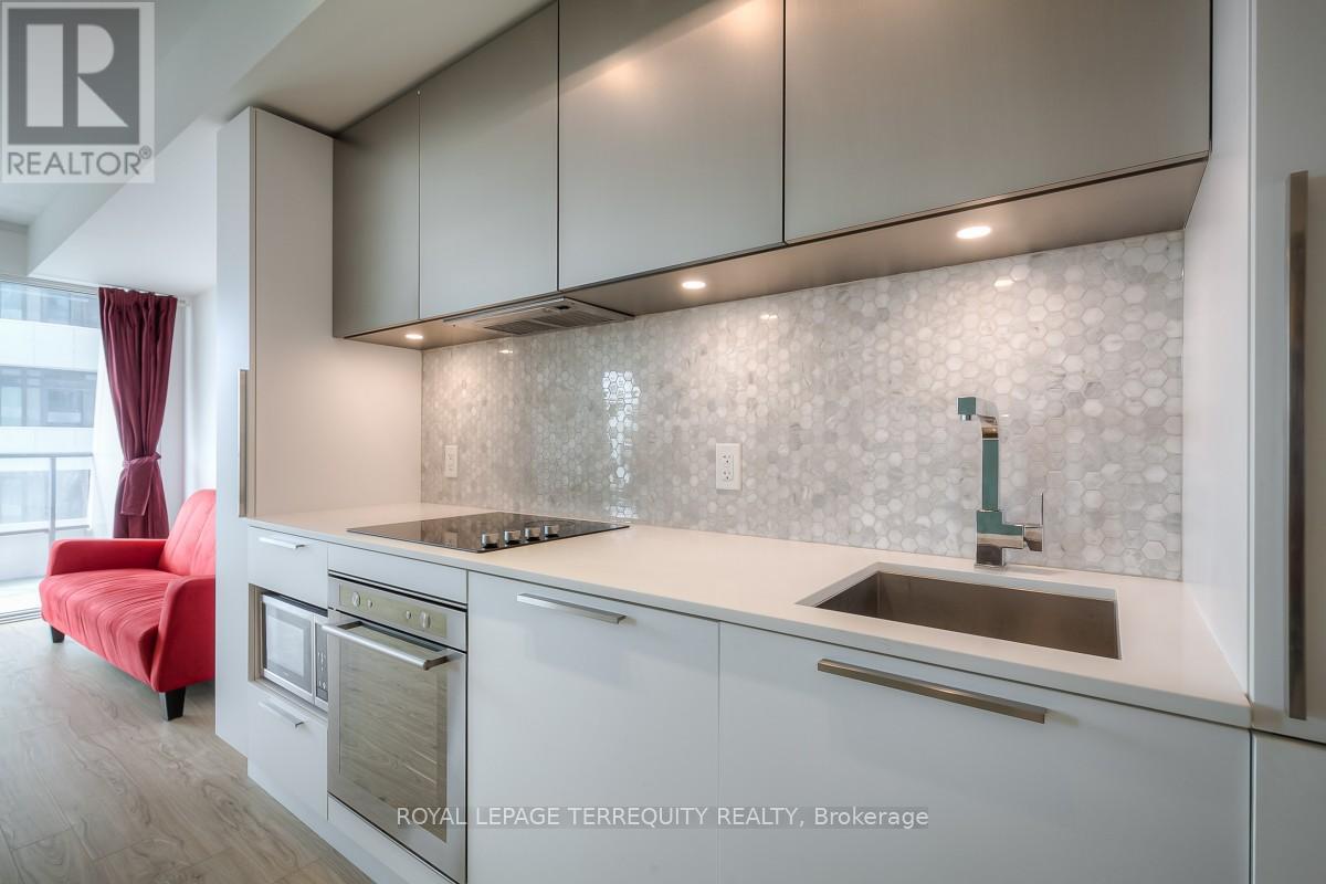 2701 - 85 Wood Street, Toronto, Ontario  M4Y 0E8 - Photo 9 - C12684822