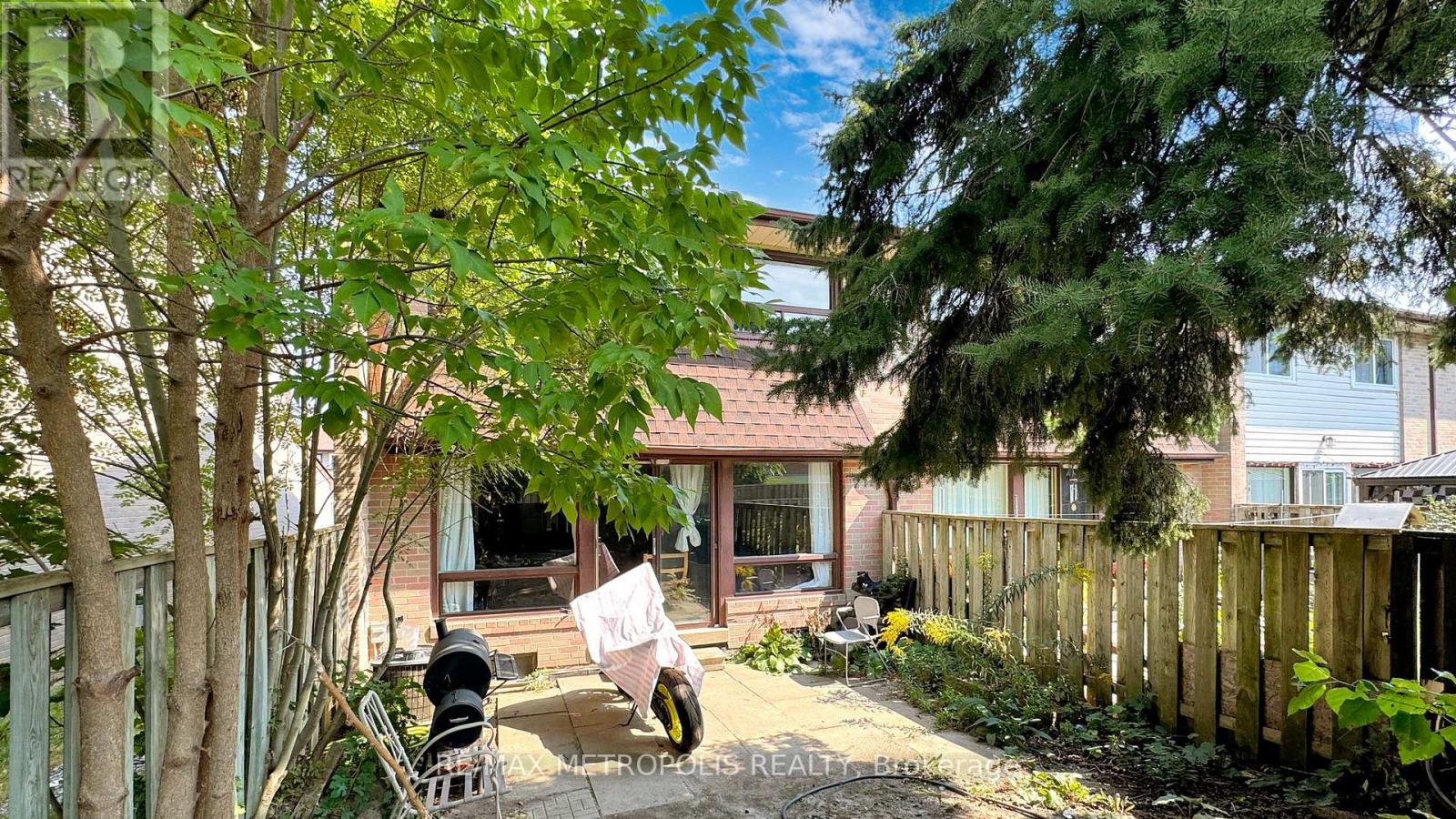 18 - 11 Livonia Place, Toronto, Ontario  M1E 4W5 - Photo 36 - E12684850