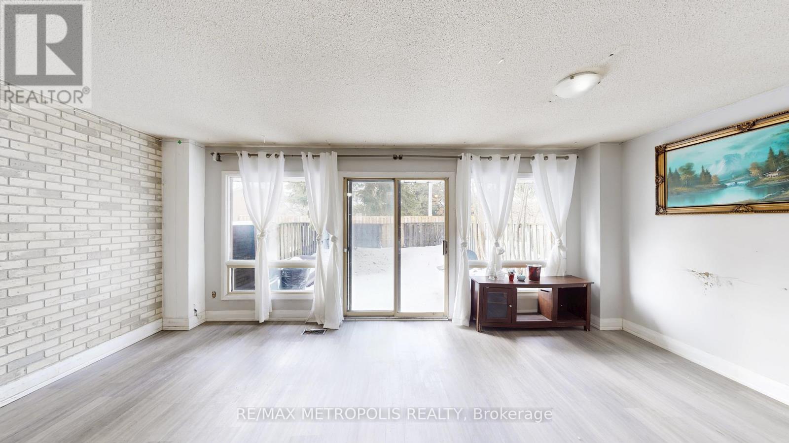 18 - 11 Livonia Place, Toronto, Ontario  M1E 4W5 - Photo 5 - E12684850