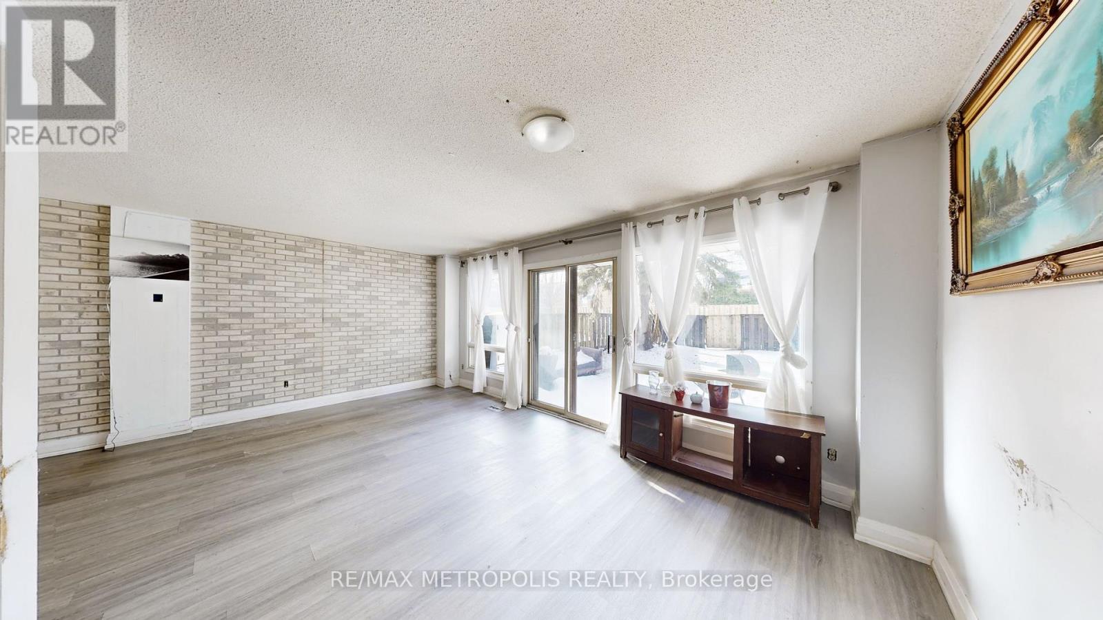 18 - 11 Livonia Place, Toronto, Ontario  M1E 4W5 - Photo 6 - E12684850