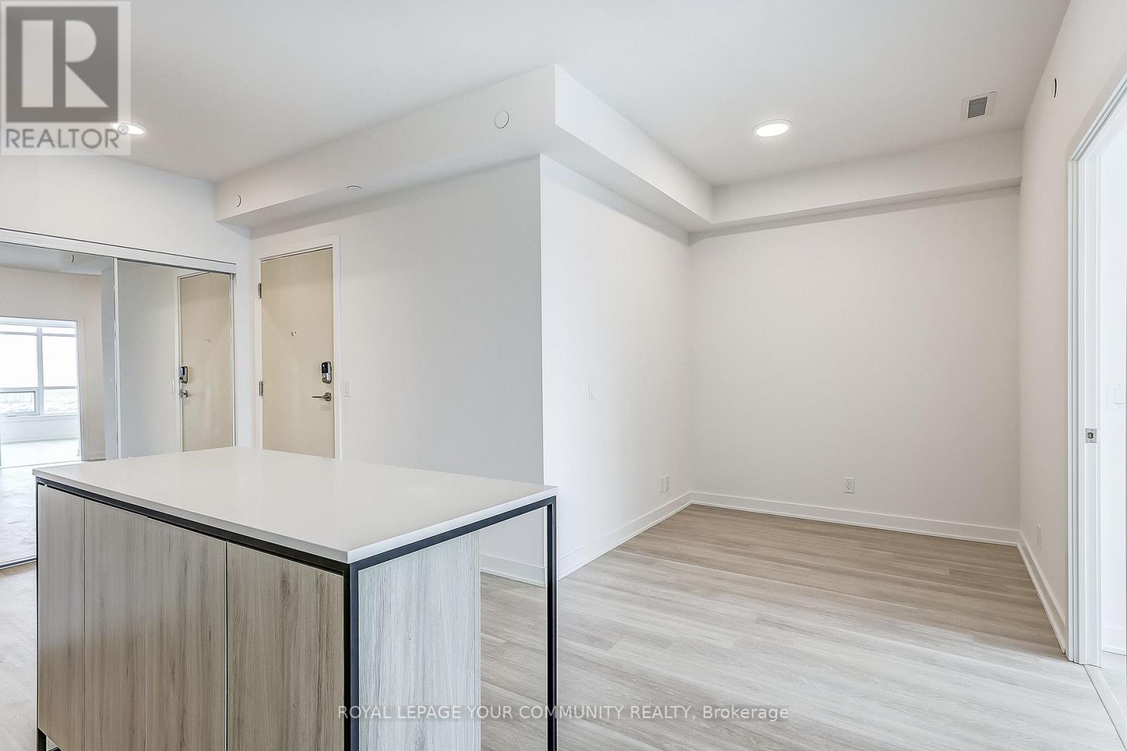 A2011 - 30 Upper Mall Way, Vaughan, Ontario  L4J 0L8 - Photo 10 - N12684808