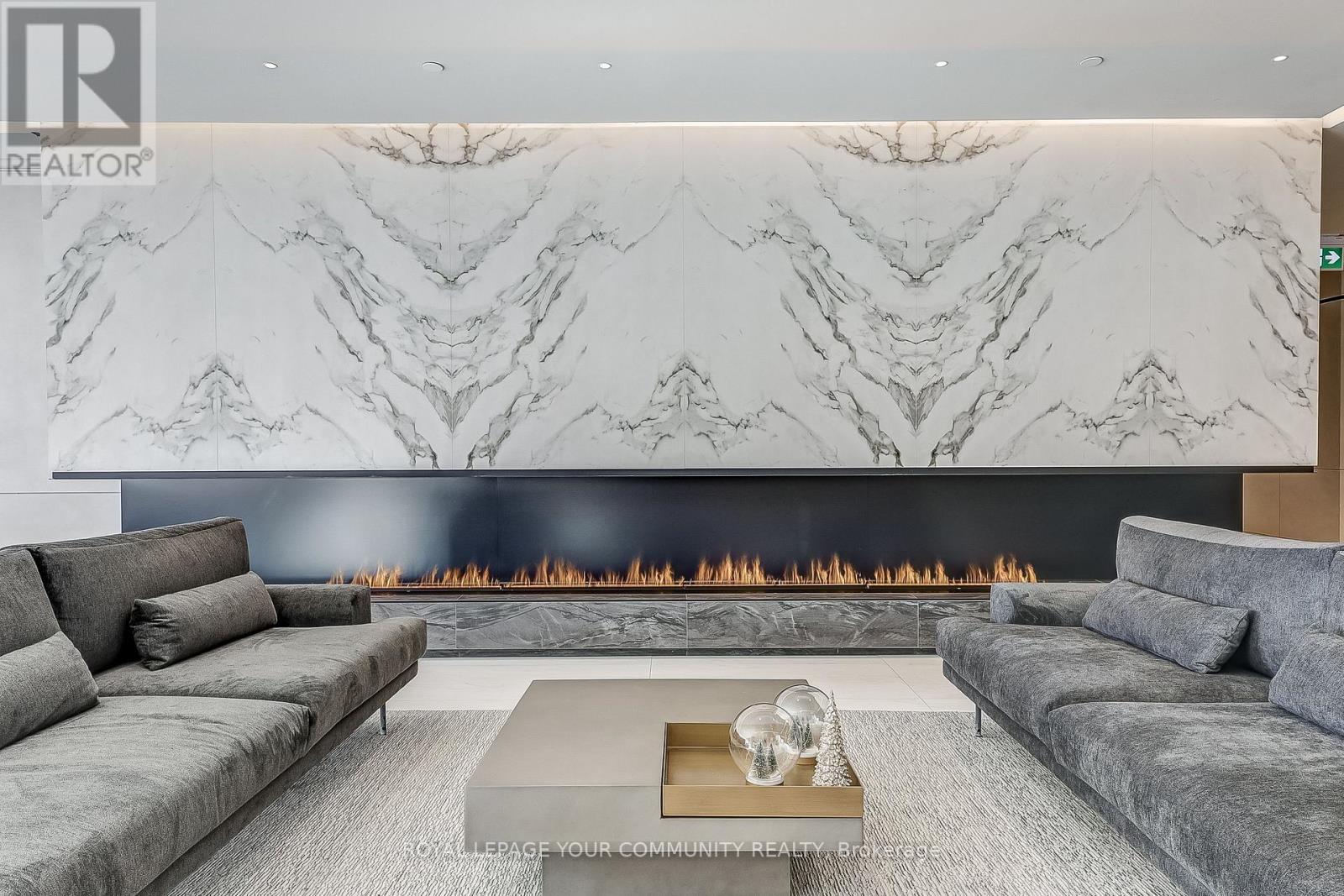 A2011 - 30 Upper Mall Way, Vaughan, Ontario  L4J 0L8 - Photo 33 - N12684808