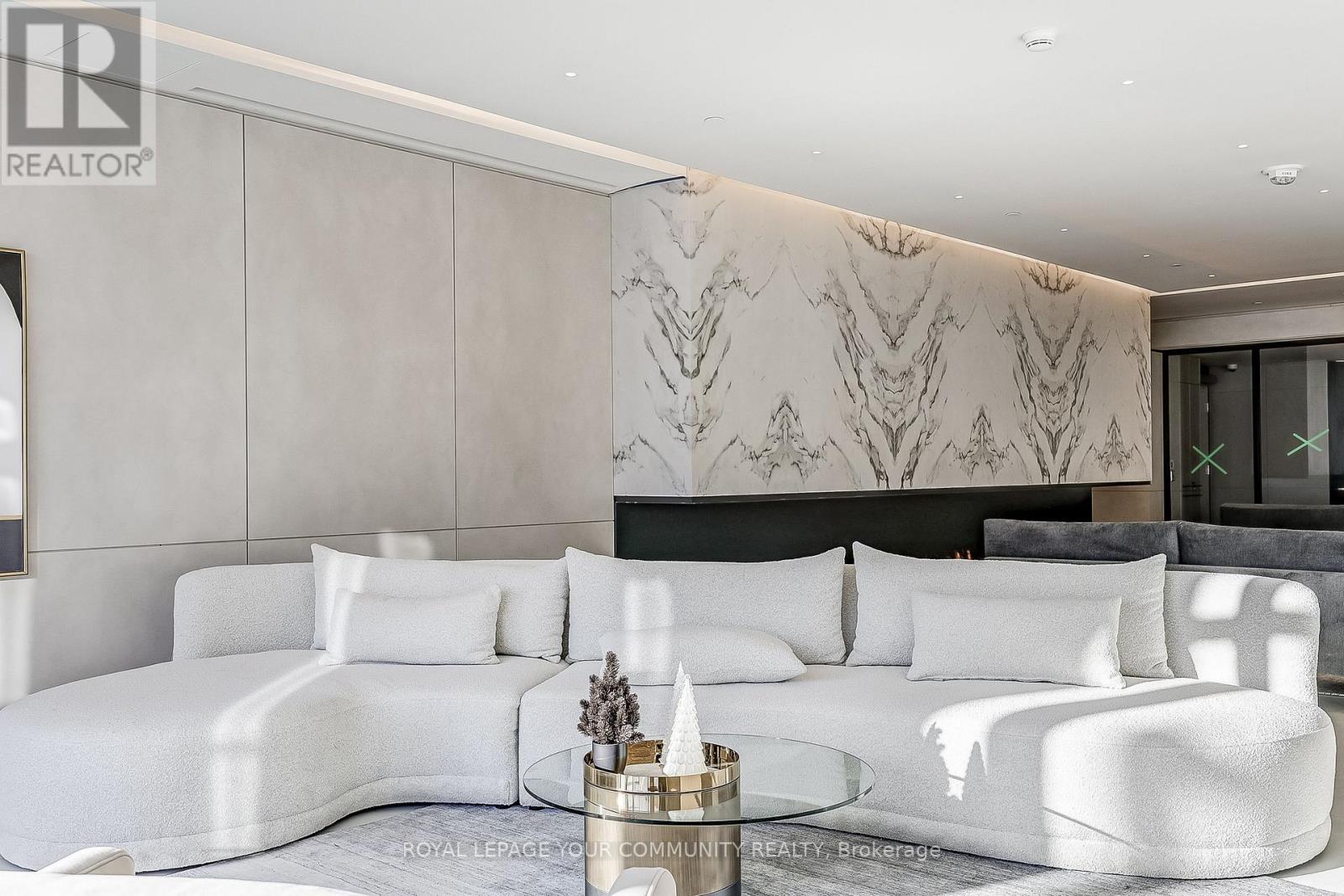 A2011 - 30 Upper Mall Way, Vaughan, Ontario  L4J 0L8 - Photo 35 - N12684808