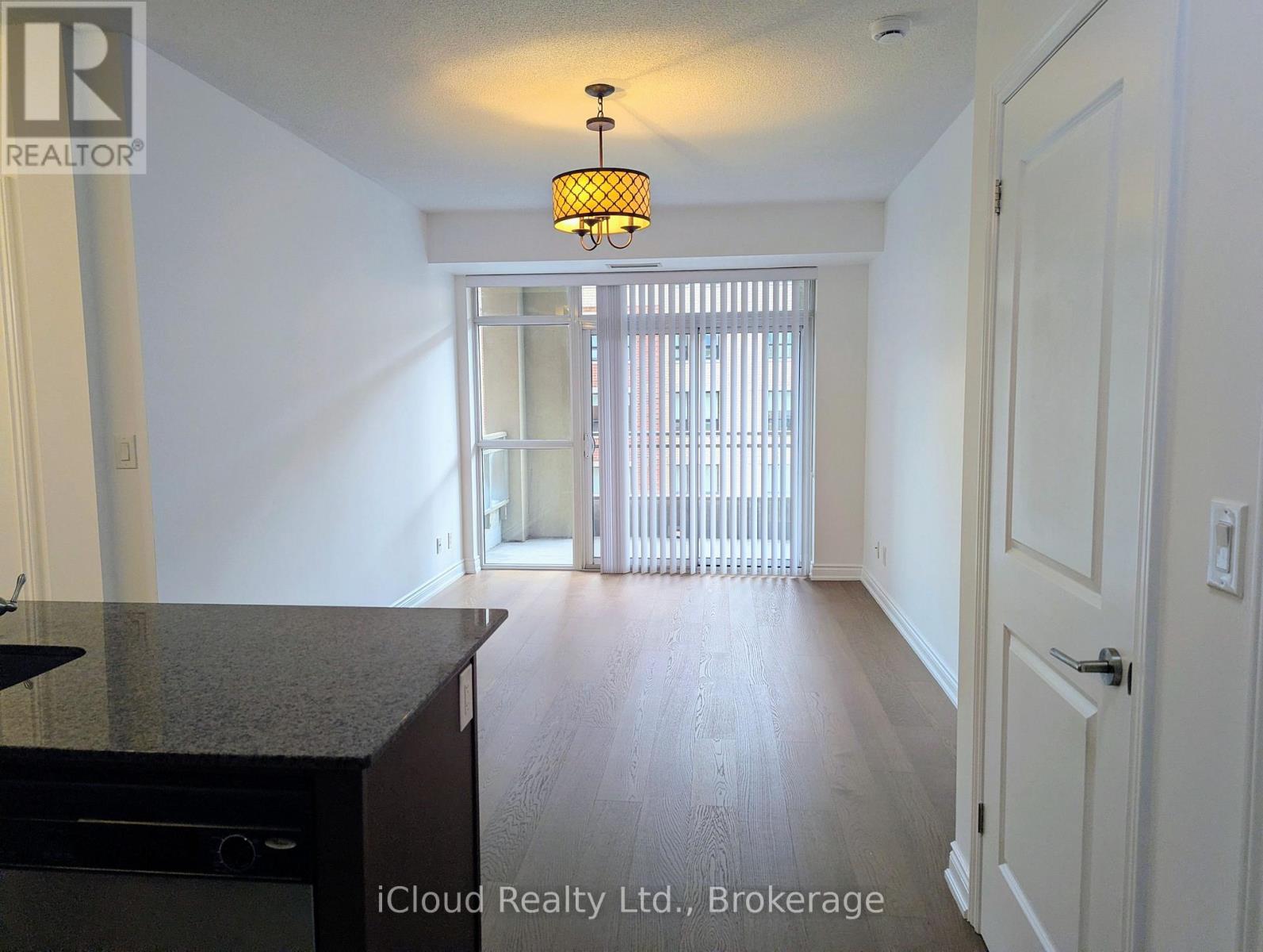 333 - 281 Woodbridge Avenue, Vaughan, Ontario  L4L 0C6 - Photo 8 - N12684828