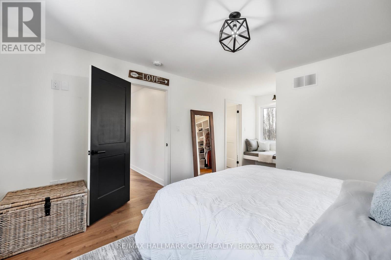 1359 Old Barrie Road E, Oro-Medonte, Ontario  L0L 1T0 - Photo 26 - S12684820