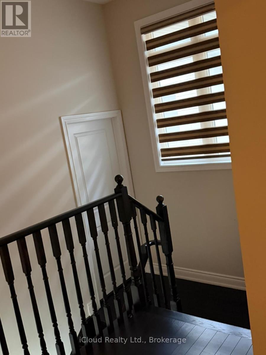 Upper - 16 Provost Trail, Brampton, Ontario  L6Y 6E7 - Photo 9 - W12684806
