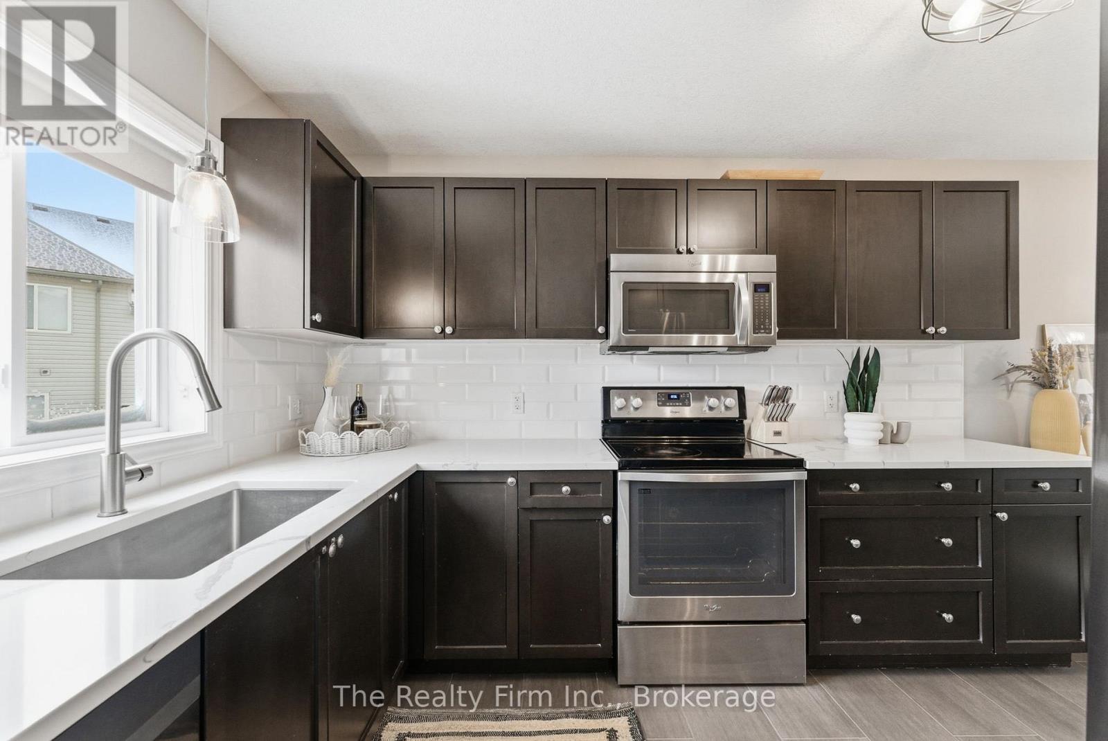 721 Crawford Crescent, Woodstock, Ontario  N4S 0B7 - Photo 14 - X12684880