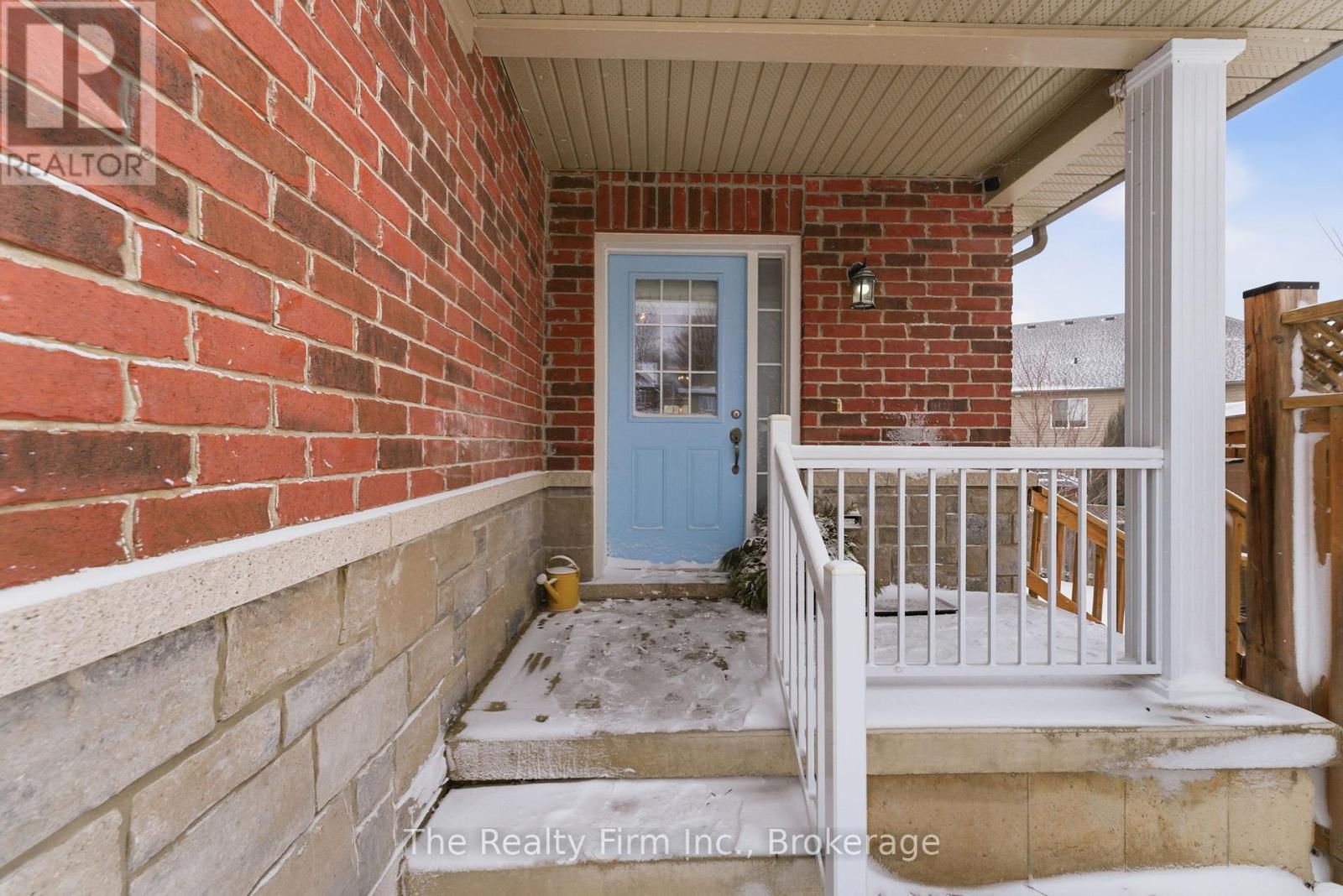 721 Crawford Crescent, Woodstock, Ontario  N4S 0B7 - Photo 2 - X12684880
