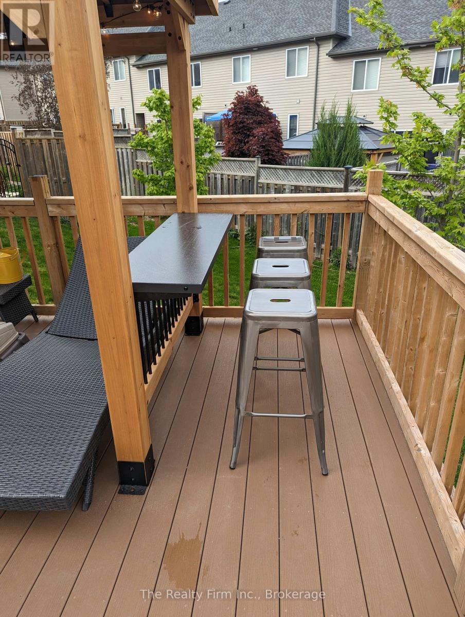 721 Crawford Crescent, Woodstock, Ontario  N4S 0B7 - Photo 6 - X12684880