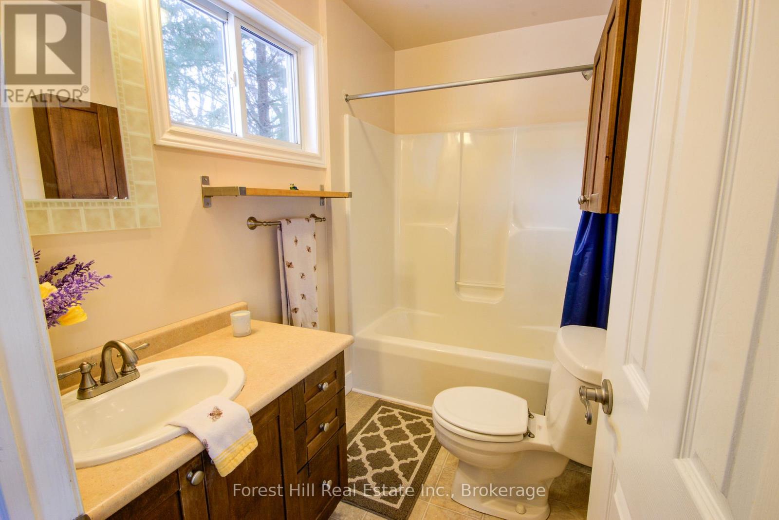 33 Meadow Heights Drive, Bracebridge (Monck (Bracebridge)), Ontario  P1L 1A2 - Photo 20 - X12684876