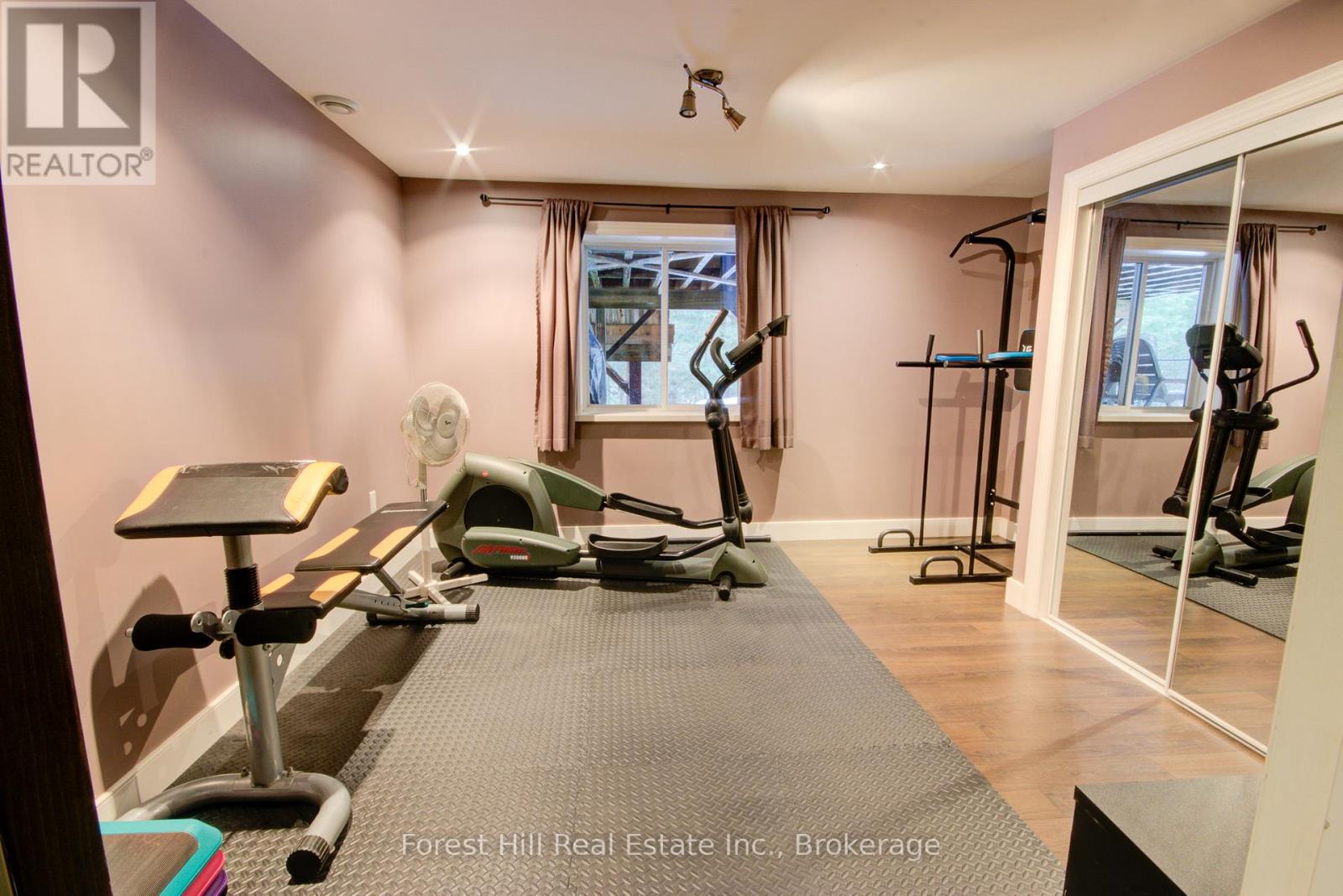 33 Meadow Heights Drive, Bracebridge (Monck (Bracebridge)), Ontario  P1L 1A2 - Photo 34 - X12684876