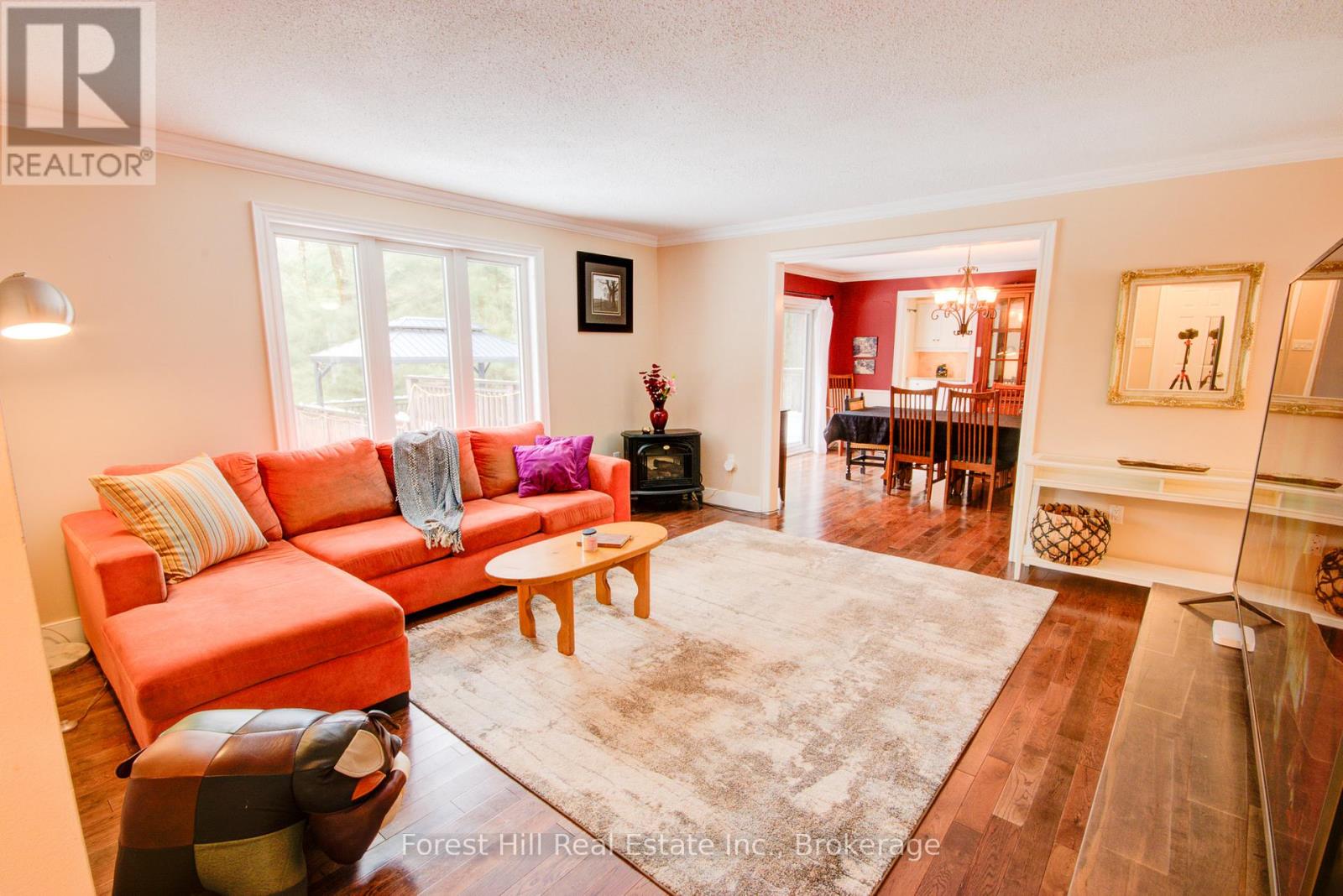 33 Meadow Heights Drive, Bracebridge (Monck (Bracebridge)), Ontario  P1L 1A2 - Photo 6 - X12684876