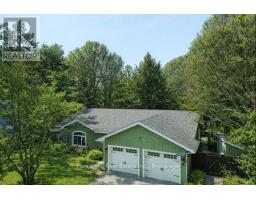 33 MEADOW HEIGHTS DRIVE, bracebridge (monck (bracebridge)), Ontario