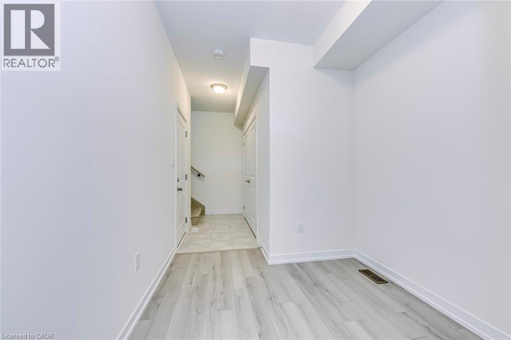 1544 Wellwood Terrace, Milton, Ontario  L9E 1V4 - Photo 3 - 40796207