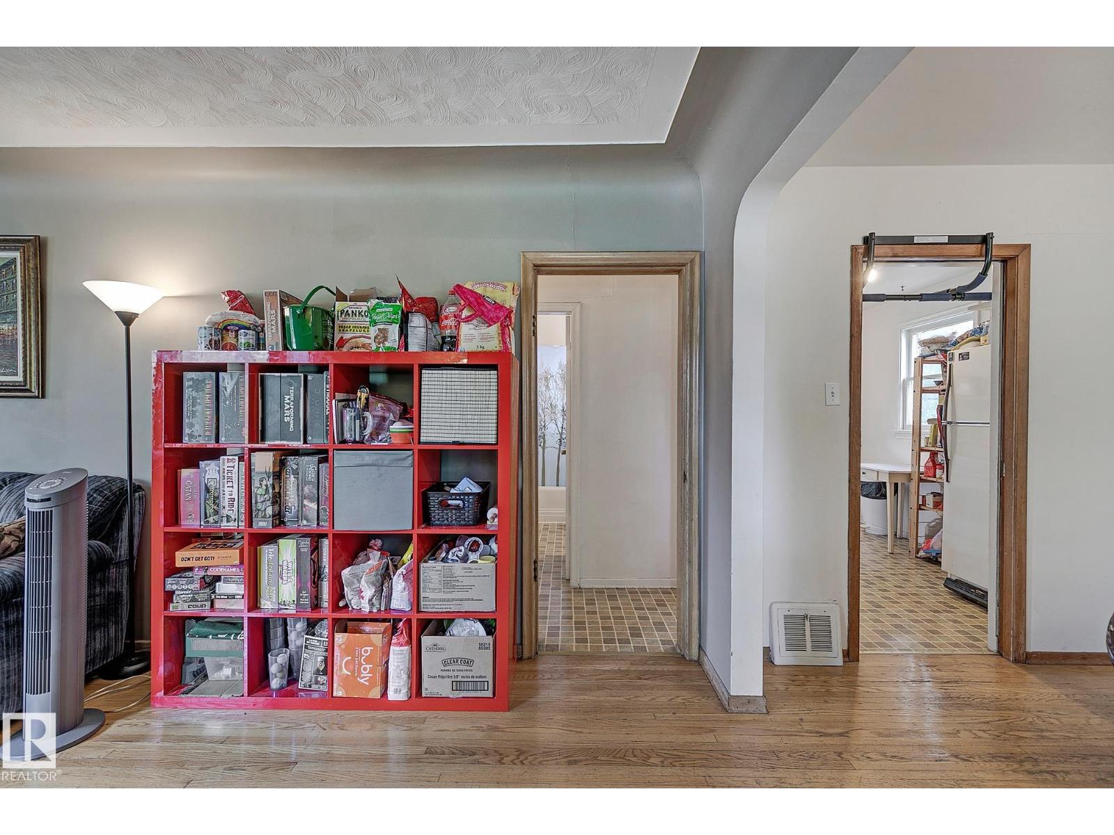 11559 80 Av Nw, Edmonton, Alberta  T6G 0R7 - Photo 5 - E4469137