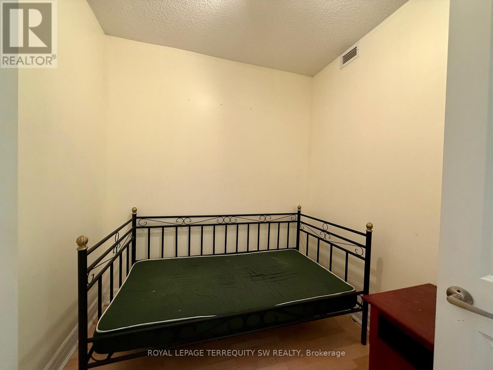 1413 - 628 Fleet Street, Toronto, Ontario  M5V 1A8 - Photo 6 - C12684860