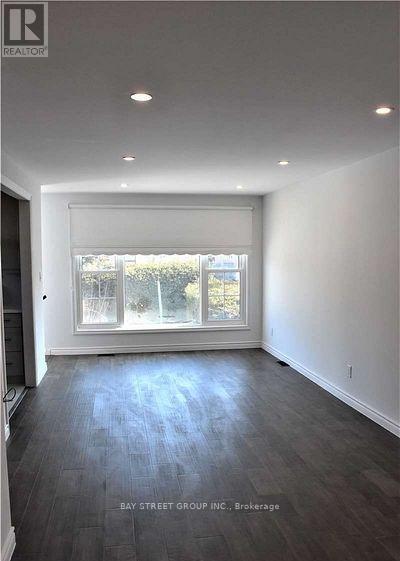 Main - 185 Taylor Mills Drive N, Richmond Hill, Ontario  L4C 2T5 - Photo 6 - N12684862