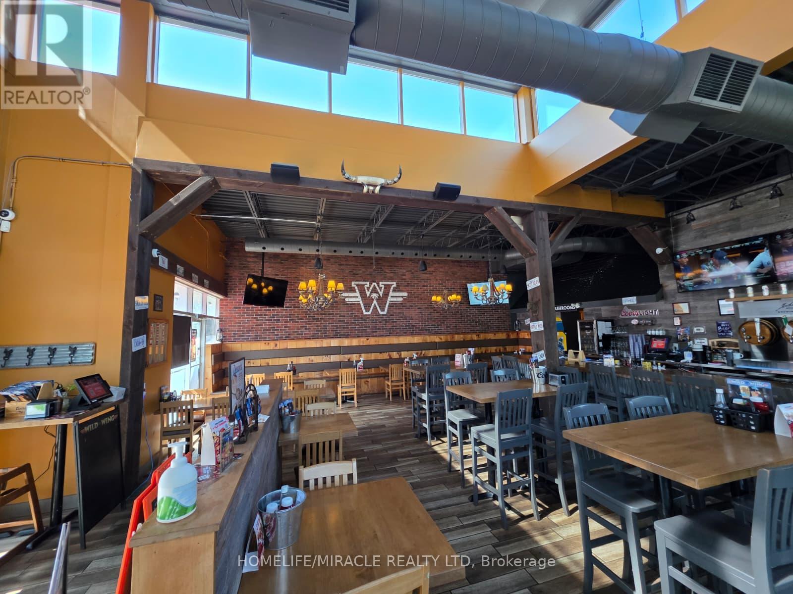 2 - 321 Main Street, Wasaga Beach, Ontario  L9Z 0B6 - Photo 12 - S12684872