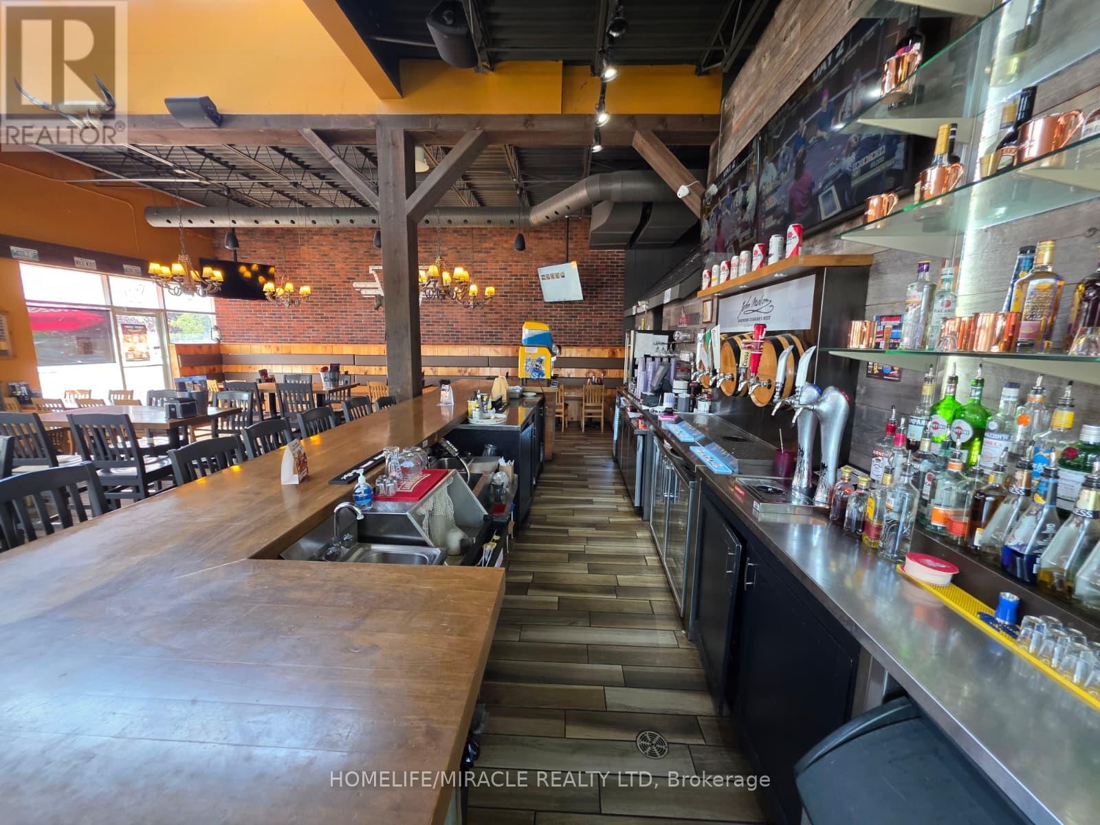 2 - 321 Main Street, Wasaga Beach, Ontario  L9Z 0B6 - Photo 7 - S12684872