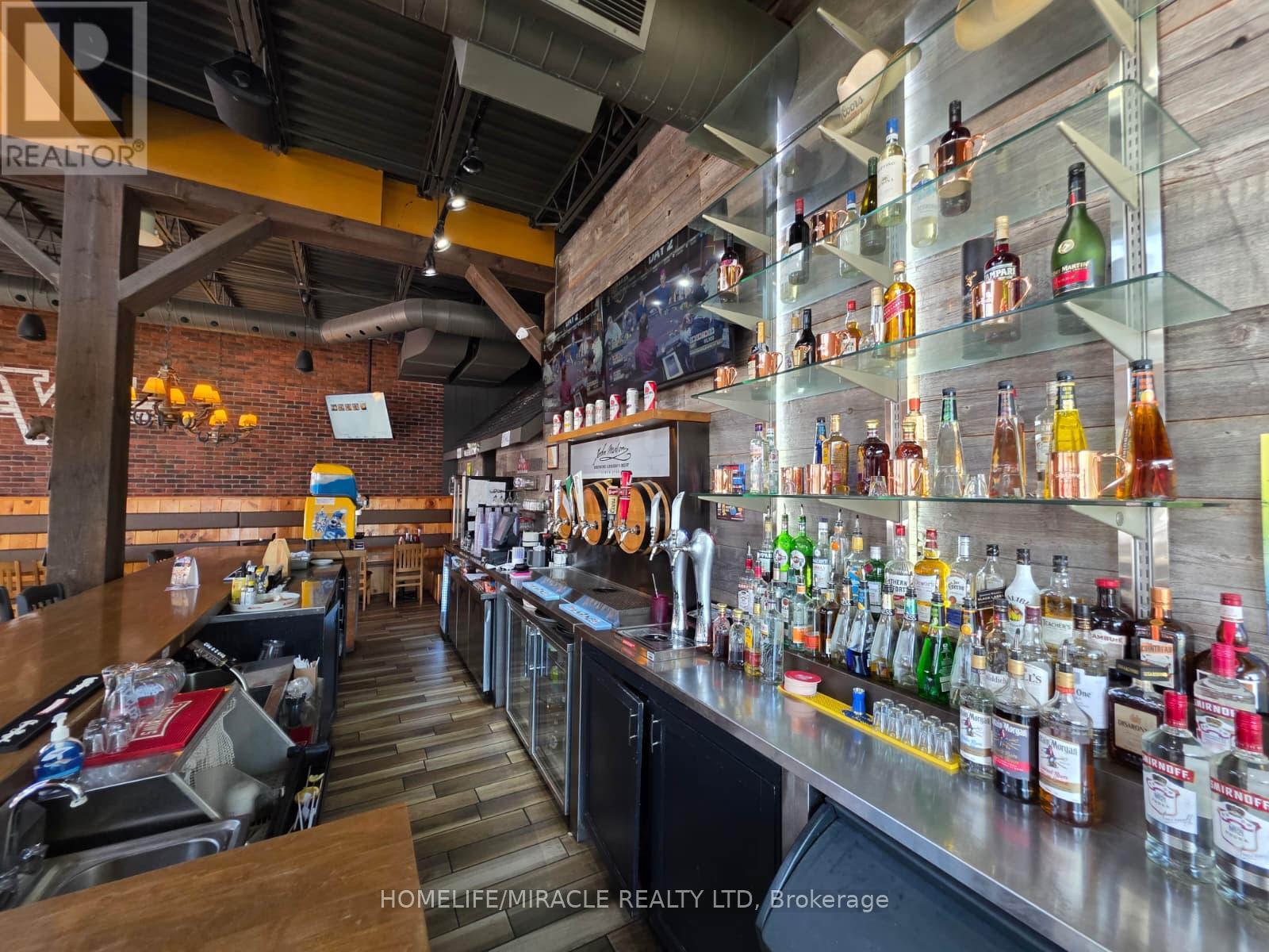 2 - 321 Main Street, Wasaga Beach, Ontario  L9Z 0B6 - Photo 8 - S12684872