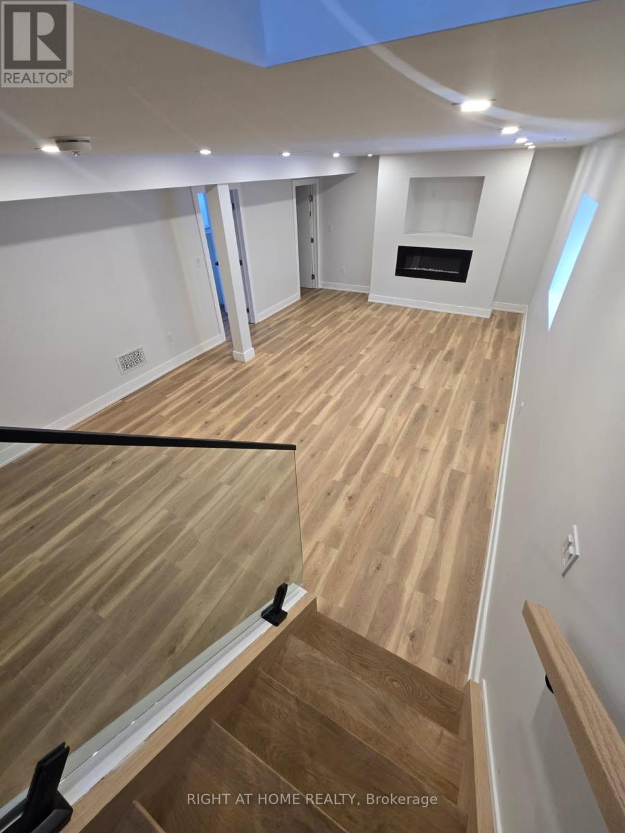 215 Bayview Avenue, Georgina, Ontario  L4P 2T3 - Photo 11 - N12630064