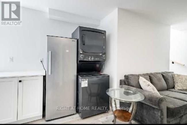 215 Bayview Avenue, Georgina, Ontario  L4P 2T3 - Photo 6 - N12630064