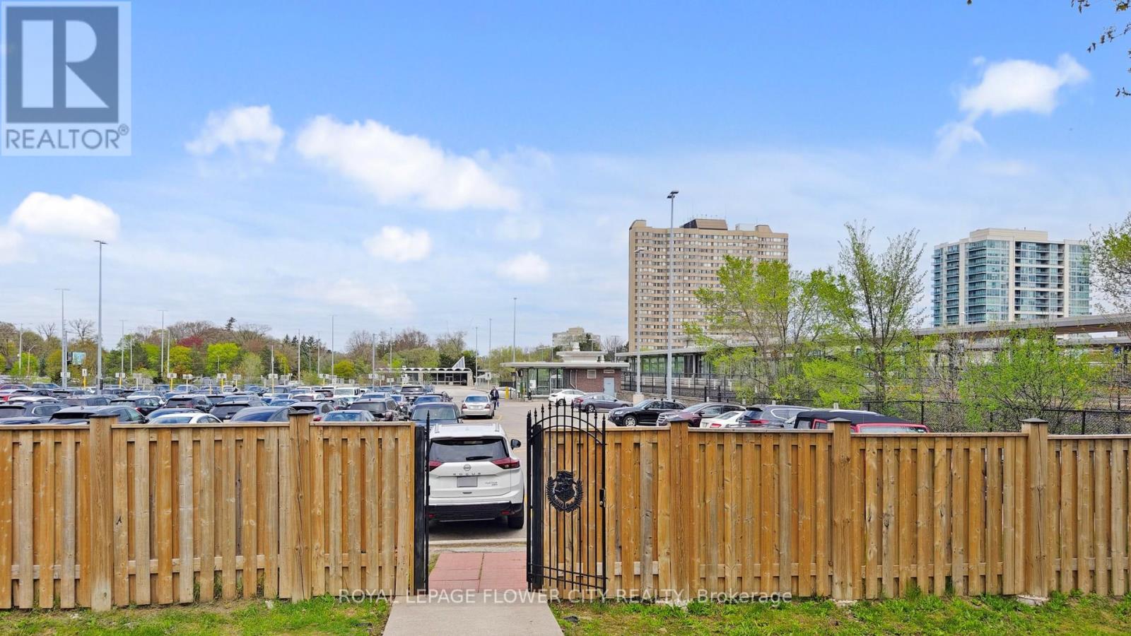 141 - 2170 Bromsgrove Road, Mississauga, Ontario  L5J 4J2 - Photo 34 - W12684866