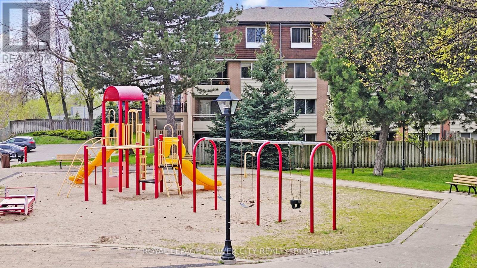 141 - 2170 Bromsgrove Road, Mississauga, Ontario  L5J 4J2 - Photo 35 - W12684866