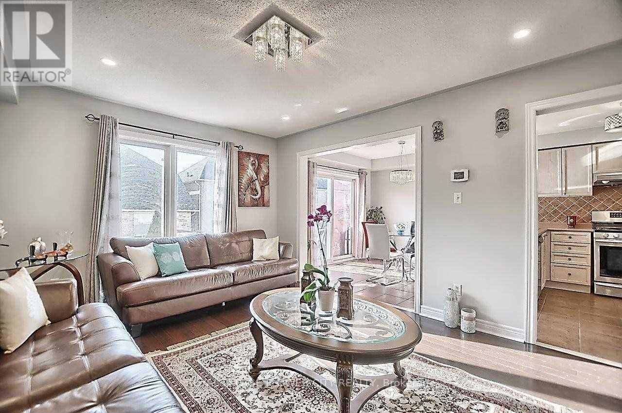 3087 Highbourne Crescent, Oakville, Ontario  L6M 5H1 - Photo 9 - W12684870