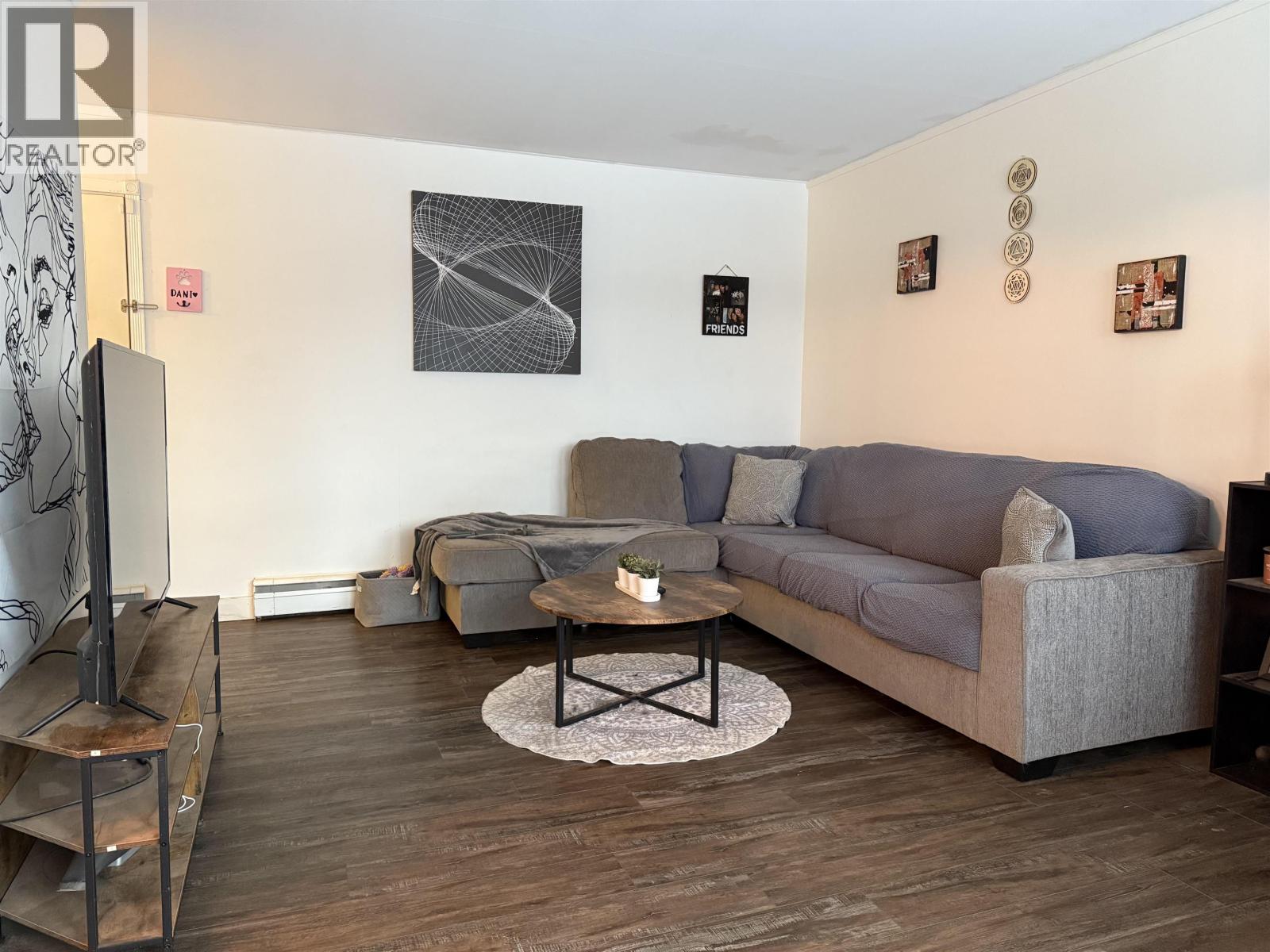 29 Saguenay Street, Kitimat, British Columbia  V8C 1W7 - Photo 3 - R3078040