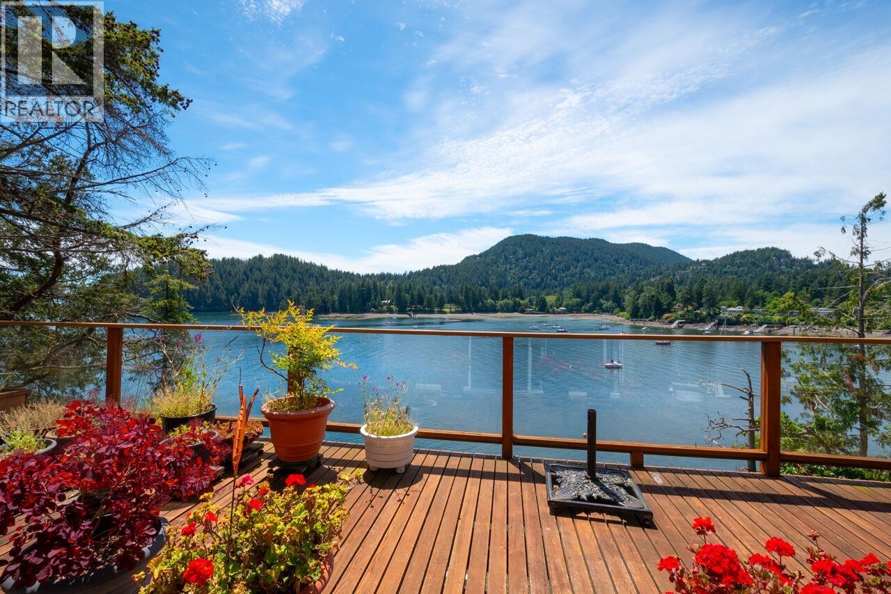 345 DAVID ROAD, Bowen Island, British Columbia