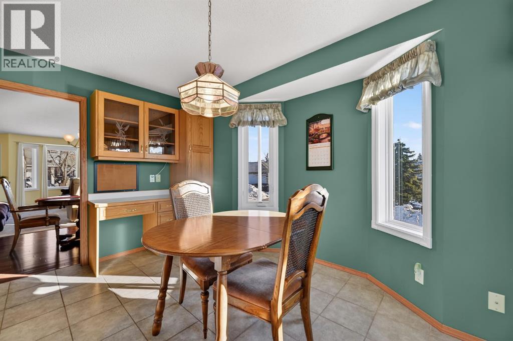 206 Arbour Cliff Close Nw, Calgary, Alberta  T3G 3W7 - Photo 11 - A2278123