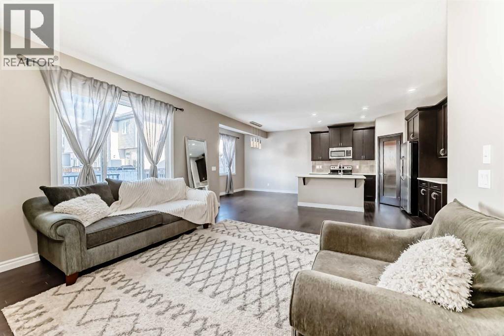 2159 Hillcrest Green Sw, Airdrie, Alberta  T4B 3W1 - Photo 11 - A2278444