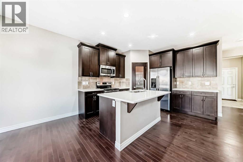 2159 Hillcrest Green Sw, Airdrie, Alberta  T4B 3W1 - Photo 5 - A2278444