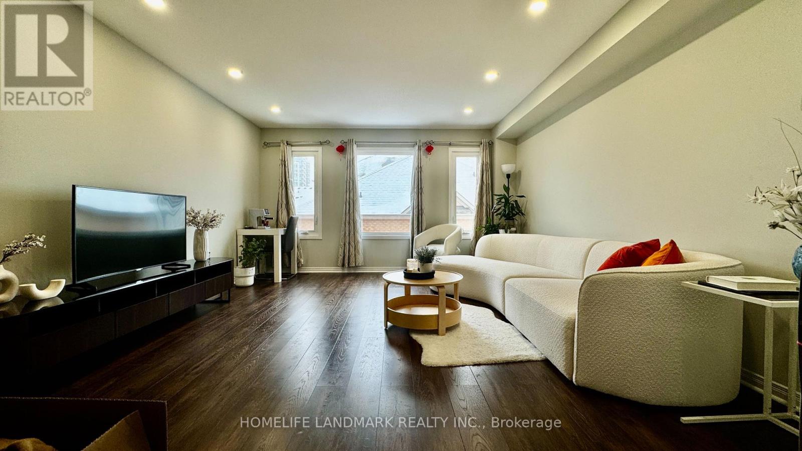 62 Beresford Drive, Richmond Hill, Ontario  L4B 4J5 - Photo 1 - N12684884