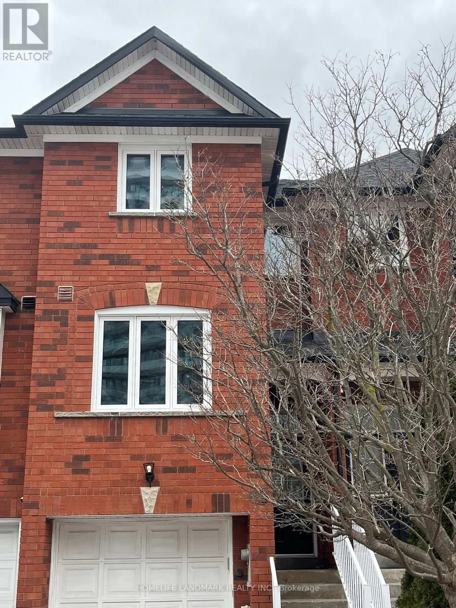 62 Beresford Drive, Richmond Hill, Ontario  L4B 4J5 - Photo 10 - N12684884