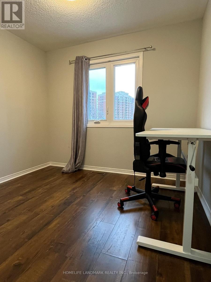 62 Beresford Drive, Richmond Hill, Ontario  L4B 4J5 - Photo 6 - N12684884