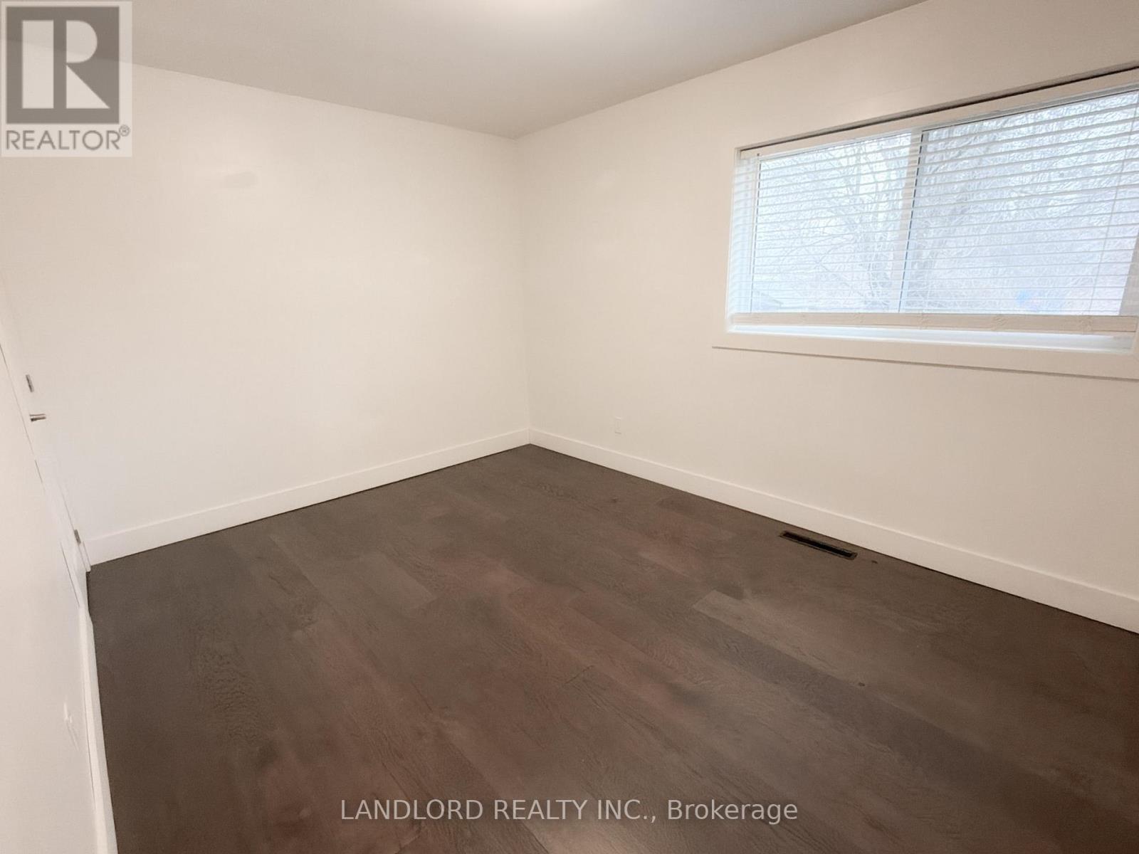 Main Floor - 18 Deerfield Road, Toronto, Ontario  M1K 4X6 - Photo 10 - E12650370