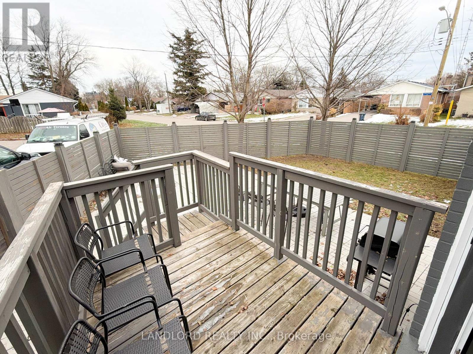 Main Floor - 18 Deerfield Road, Toronto, Ontario  M1K 4X6 - Photo 8 - E12650370