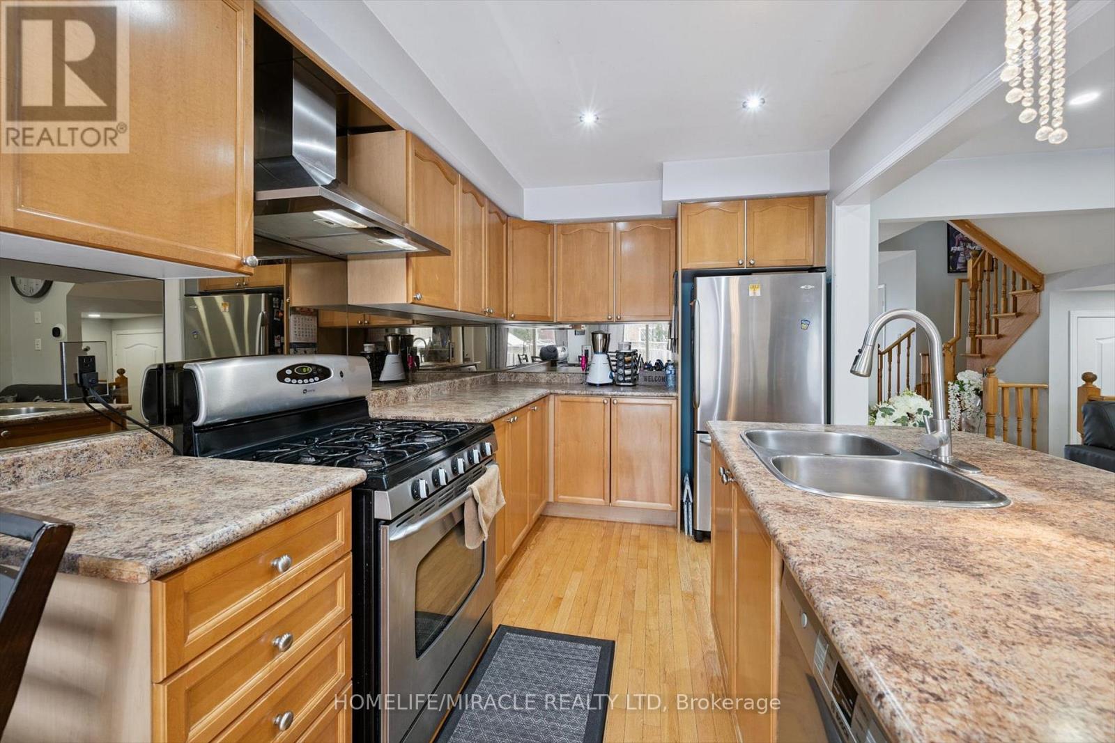 78 Snowberry Crescent, Halton Hills, Ontario  L7G 6M8 - Photo 13 - W12684886