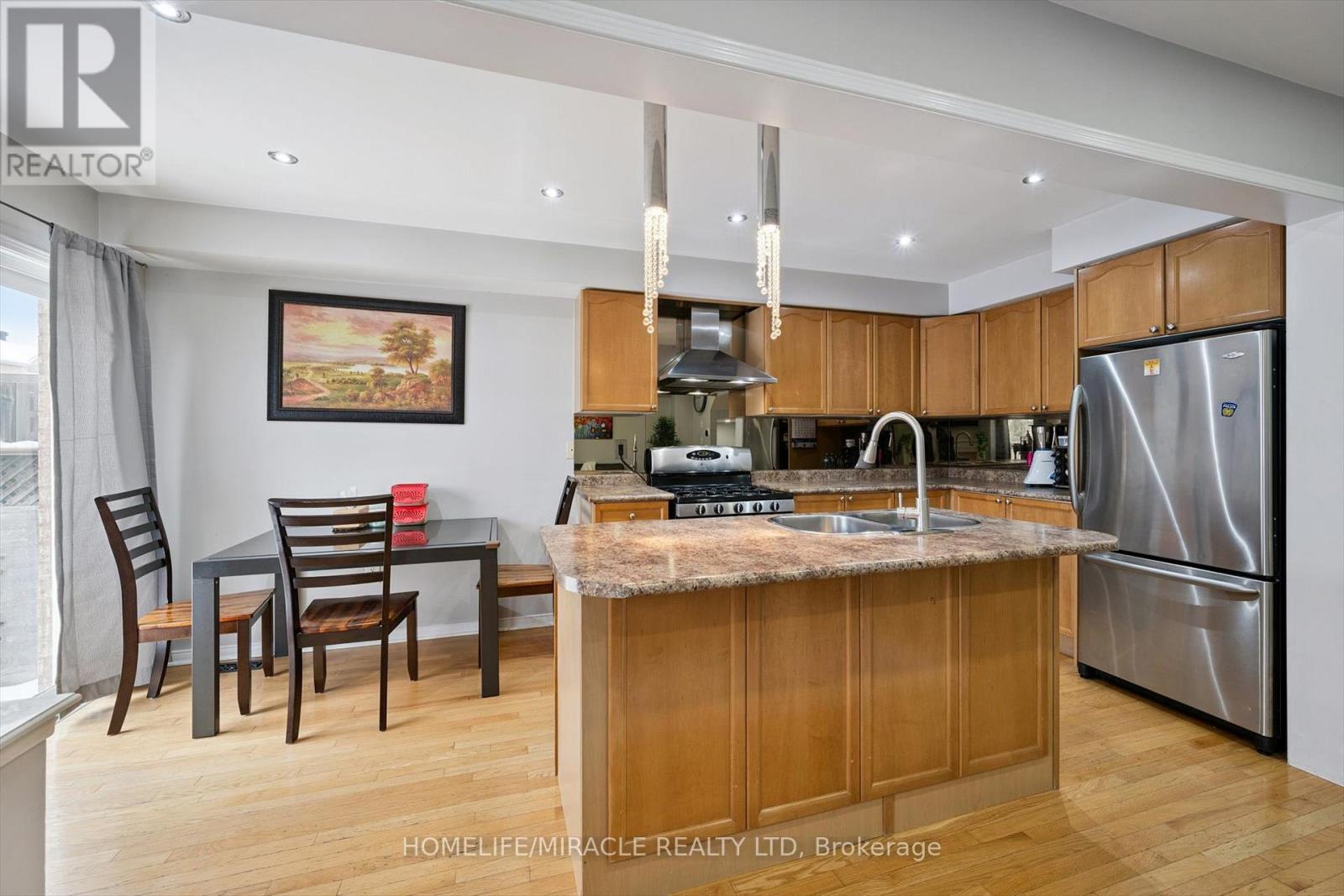 78 Snowberry Crescent, Halton Hills, Ontario  L7G 6M8 - Photo 9 - W12684886