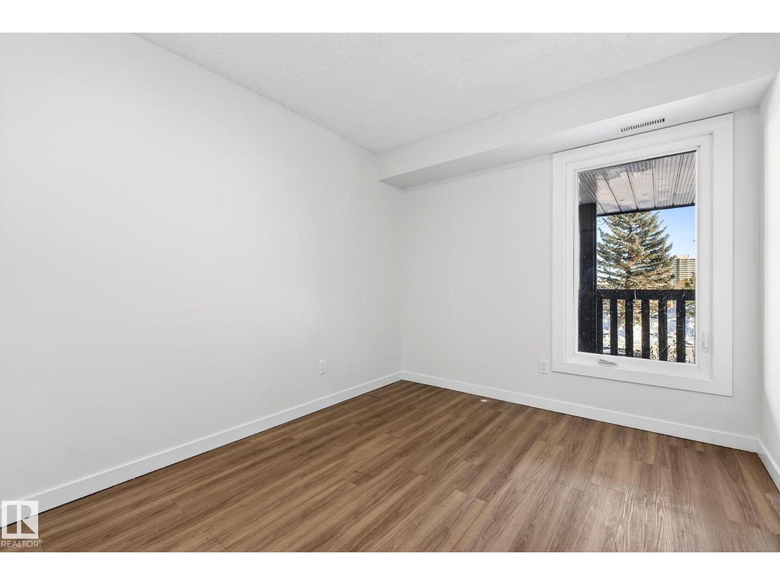 135 Surrey Gardens Nw, Edmonton, Alberta  T5T 1Z3 - Photo 14 - E4469572