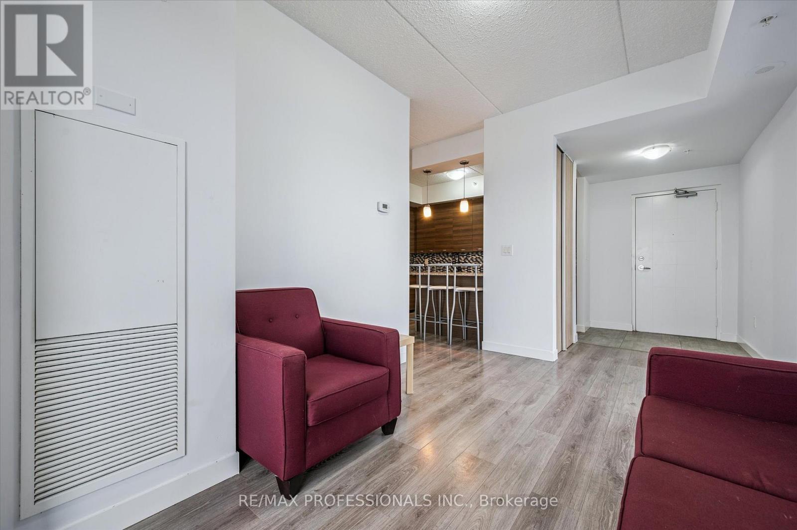 2103 - 318 Spruce Street, Waterloo, Ontario  N2L 0E9 - Photo 9 - X12600710